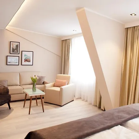 Schweriner Hof 3*