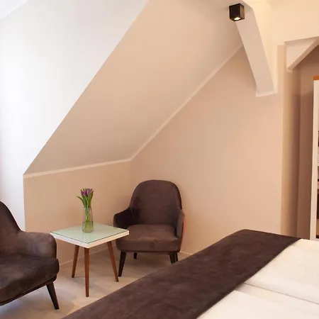 Hotel Schweriner Hof 3*