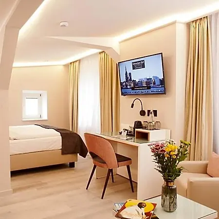 Schweriner Hof 3*