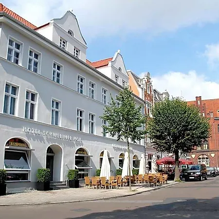 Schweriner Hof Hotel Stralsund