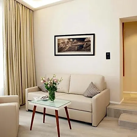 Schweriner Hof Hotel 3*