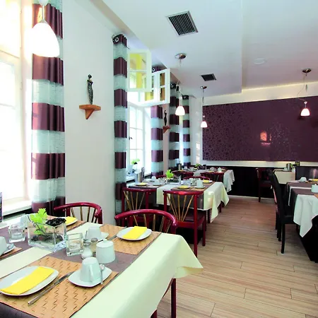 Hotel Schweriner Hof 3*